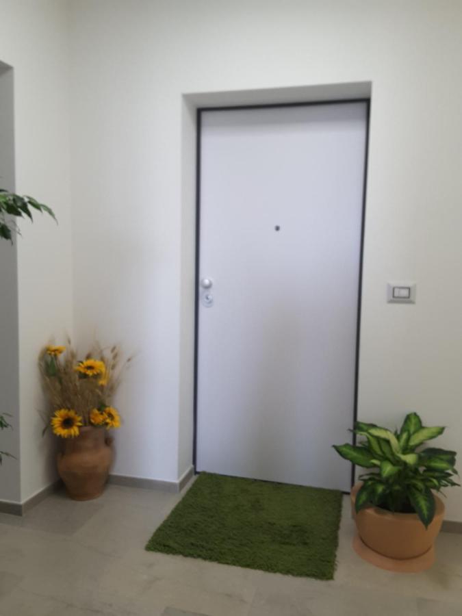 Lucrece Holiday Apartment Турин Экстерьер фото